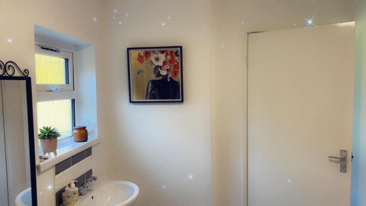 Stay In Woking With Benita Horsell Zewnętrze zdjęcie