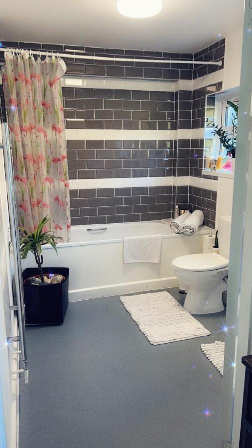 Stay In Woking With Benita Horsell Zewnętrze zdjęcie